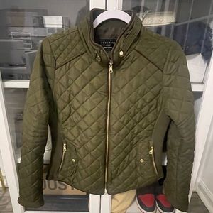 Green zip up jacket / coat
